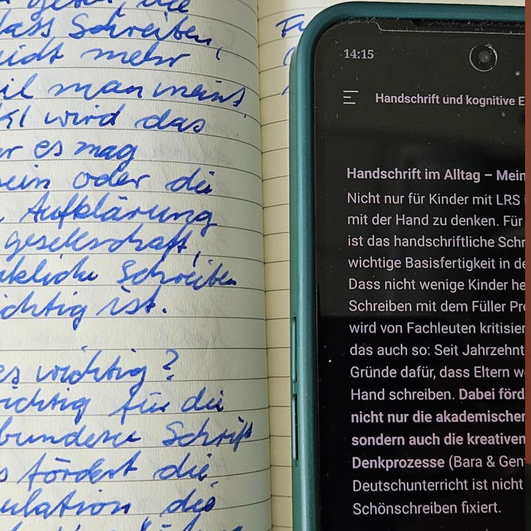 notizen und digitale schrift kombiniert